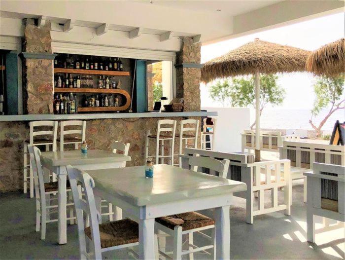 Happy Fish Rooms- Beachfront Perissa  Zewnętrze zdjęcie